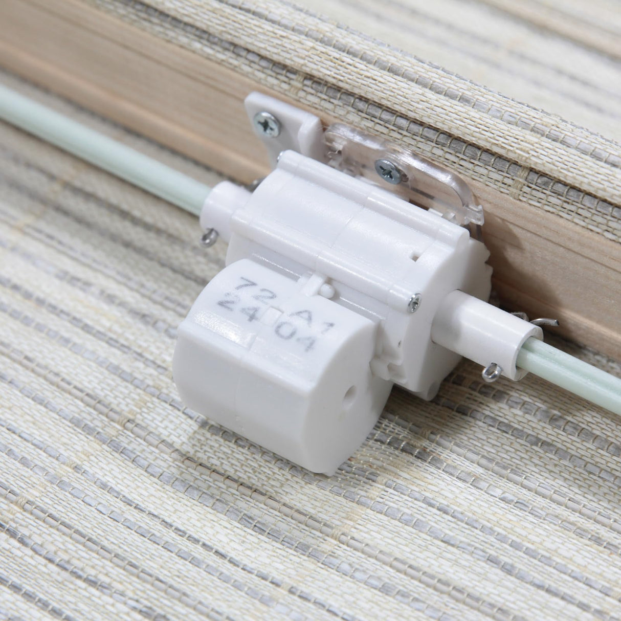 LUSTROWIN Custom Cordless Flax/Paper/Bamboo Roman Window Shades with Valance, Window Blinds Light Flitering Window Treatment Shades for Indoor Windows, Griege, 31" W x 64" H LUSTROWIN