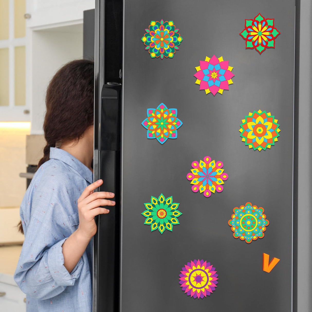 Vercraft 18 Pcs DIY Wooden Mandala Magnets Color Your Own Small Self Adhesive Magnet for DIY Craft Fridge Refrigerator Pendants(Classic Style) Vercraft