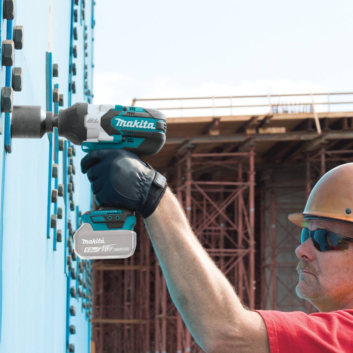 Makita XWT08Z 18V LXT® Lithium-Ion Brushless Cordless High-Torque 1/2" Sq. Drive Impact Wrench, Tool Only Makita