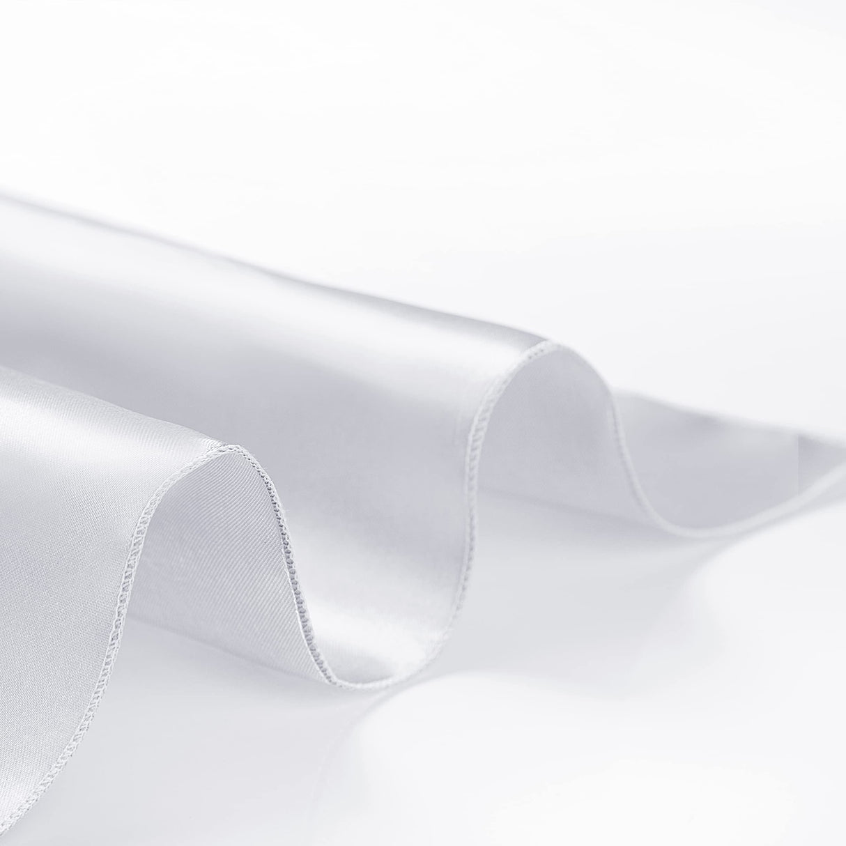 VACVELT 50 Pack White Satin Napkins 20x20 Inch Wedding Napkins Bulk, Decorative Elegant Dinner Napkins Square Table Napkins Decor, Silky Satin Cloth Napkins for Restaurant Banquet Graduation Party VACVELT