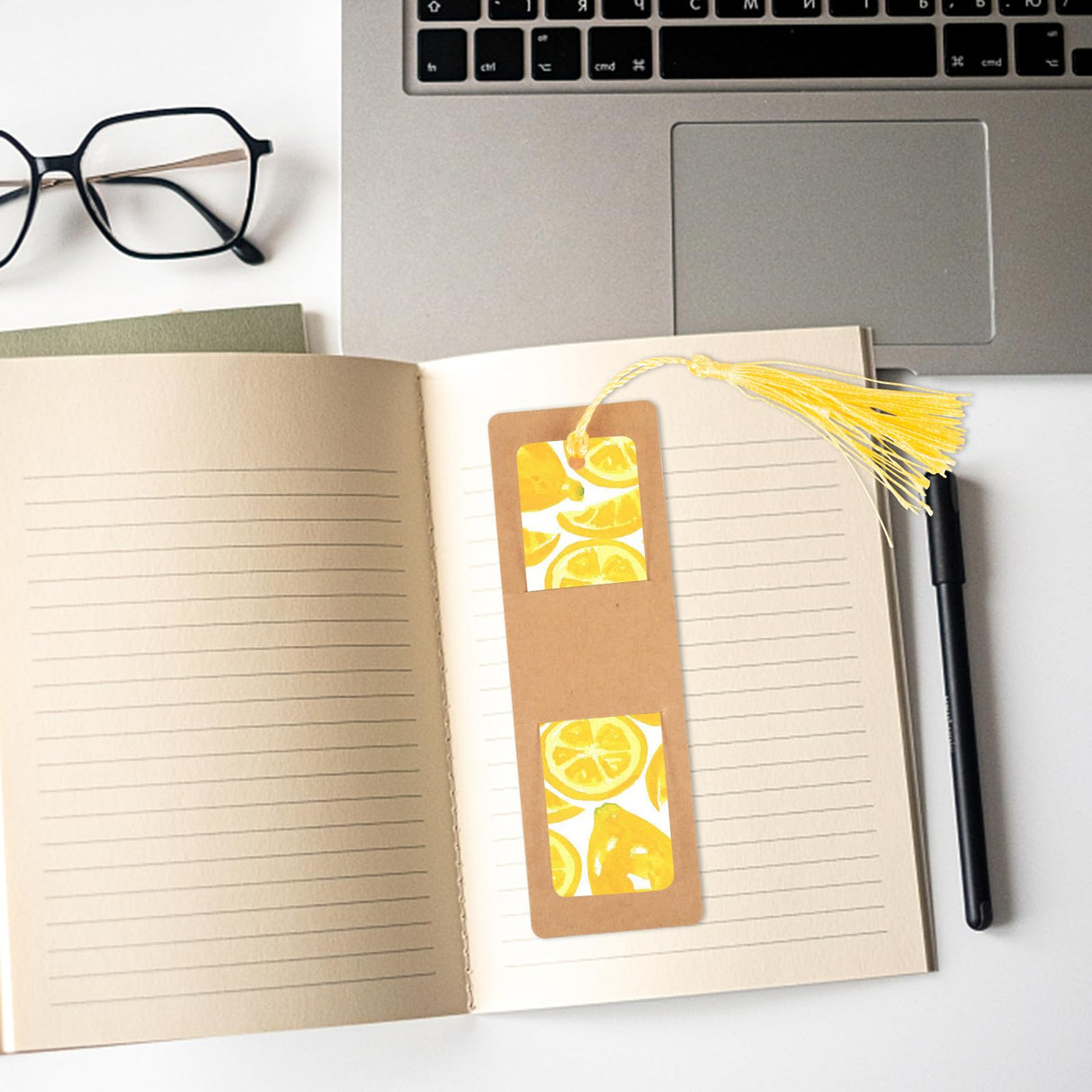 120 Pieces Acrylic Bookmark Blanks, 40 Pcs Kraft Bookmark Sleeves Holder 40 Pcs Clear Acrylic Bookmarks 40 Pcs Colorful Tassels Bulk fuceury