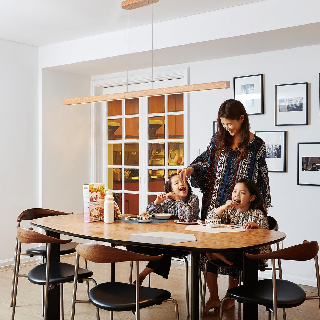 YISDESIGN 47" 36W 1-Light Wooden Led Linear Pendant Light Dimmable Led Chandelier Ceiling Hanging Light Fixtures Modern Chandeliers for Dining Room Kitchen Island Pool Table Lights Natural YISDESIGN