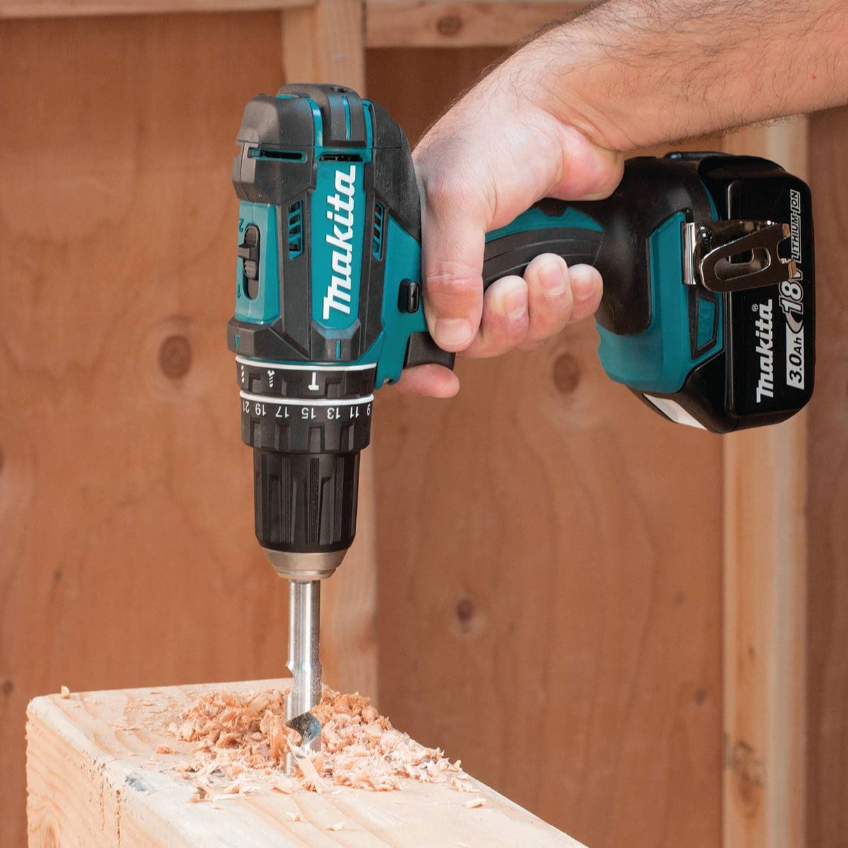 Makita XT505 18V LXT® Lithium-Ion Cordless 5-Pc. Combo Kit (3.0Ah) Makita