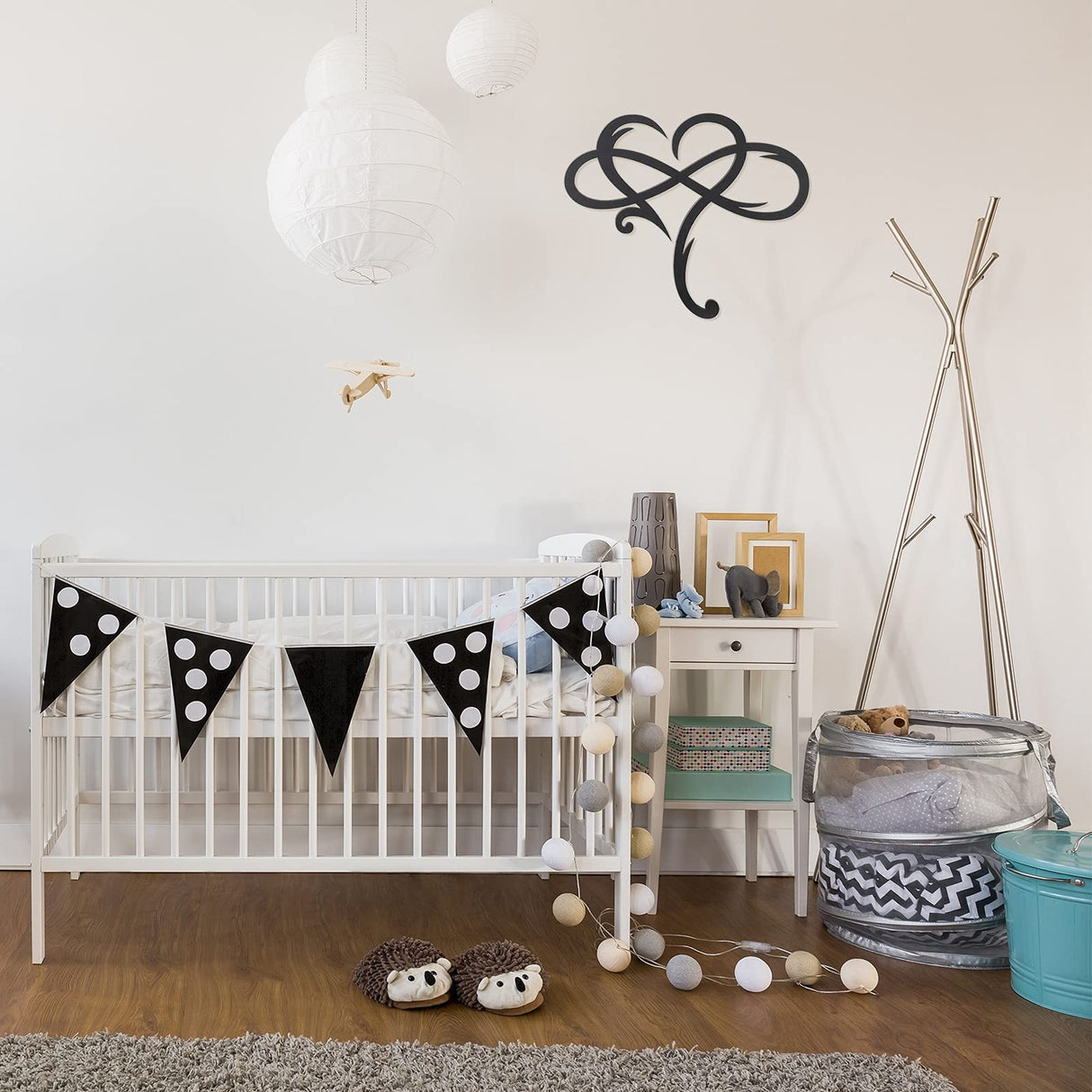 Willbond Wood Infinity Heart Wall Decor 9.8 x 11.8 Inch Love Sign Plaque Wood Art Geometric Wall Decor for Wedding Gifts Home Bedroom Living Room Decoration WILLBOND