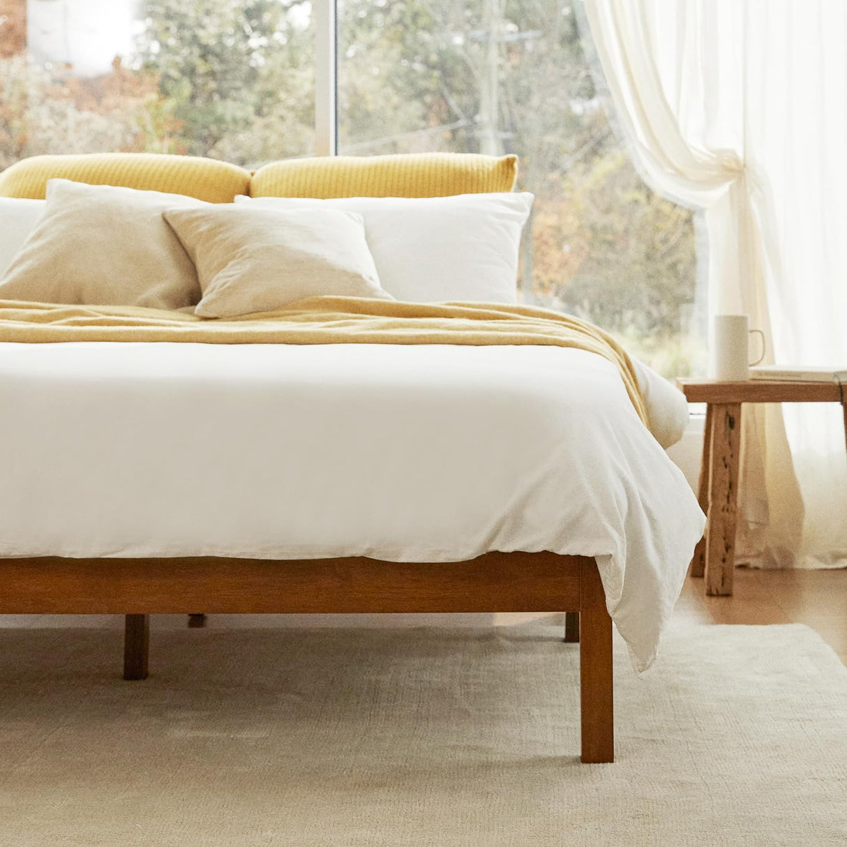 LIFEMENT Classic Wood Platform Bed Frame, Essential, Noise Free, Under Bed Storage, No Box Spring Needed, Easy Assembly (Cherry, King (U.S. Standard)) LIFEMENT