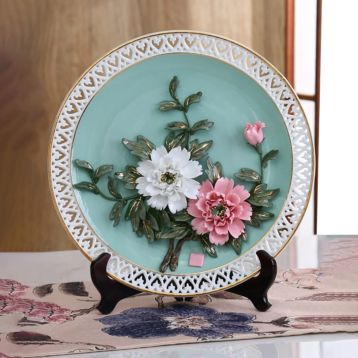 WUWEOT 6 Pack 7" Wooden Display Stand, Black Wood Easel Plate Holders to Display Pictures, Cook Books, Art, Dish, Certificates and More, Ideal Wedding, Home, Birthday, Party, Table Decorations WUWEOT