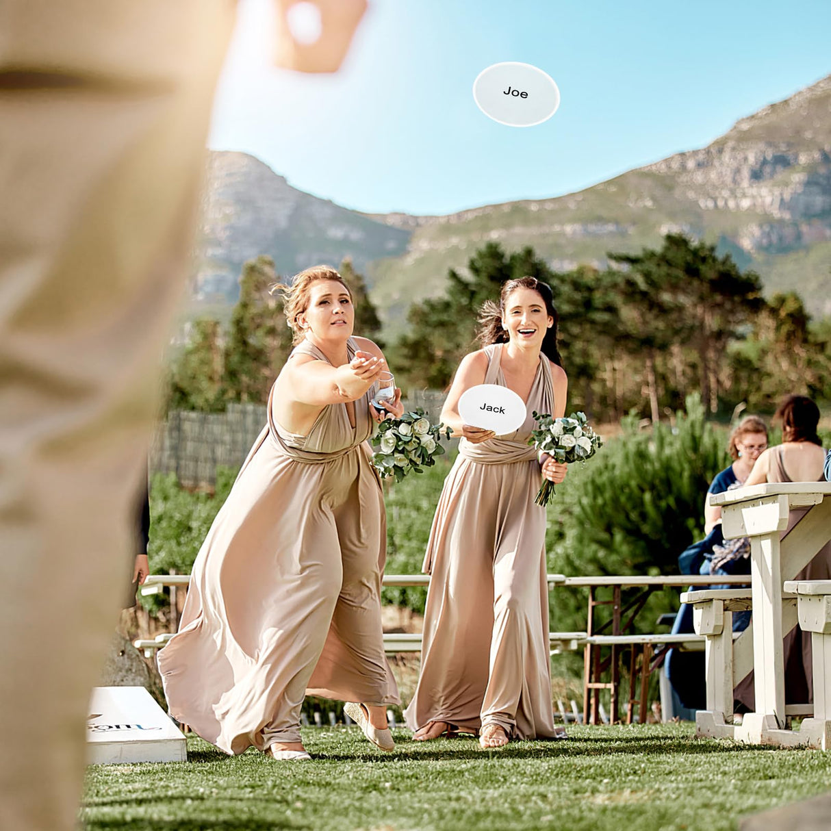 Mototo 30 Pieces Foldable Flying Disc Fans with Bag Folding Pocket Toy Set DIY Creative Gift Handheld Fabric Fan for Fun Party Favors Summer Outdoor Activity Game Halloween, White Mototo