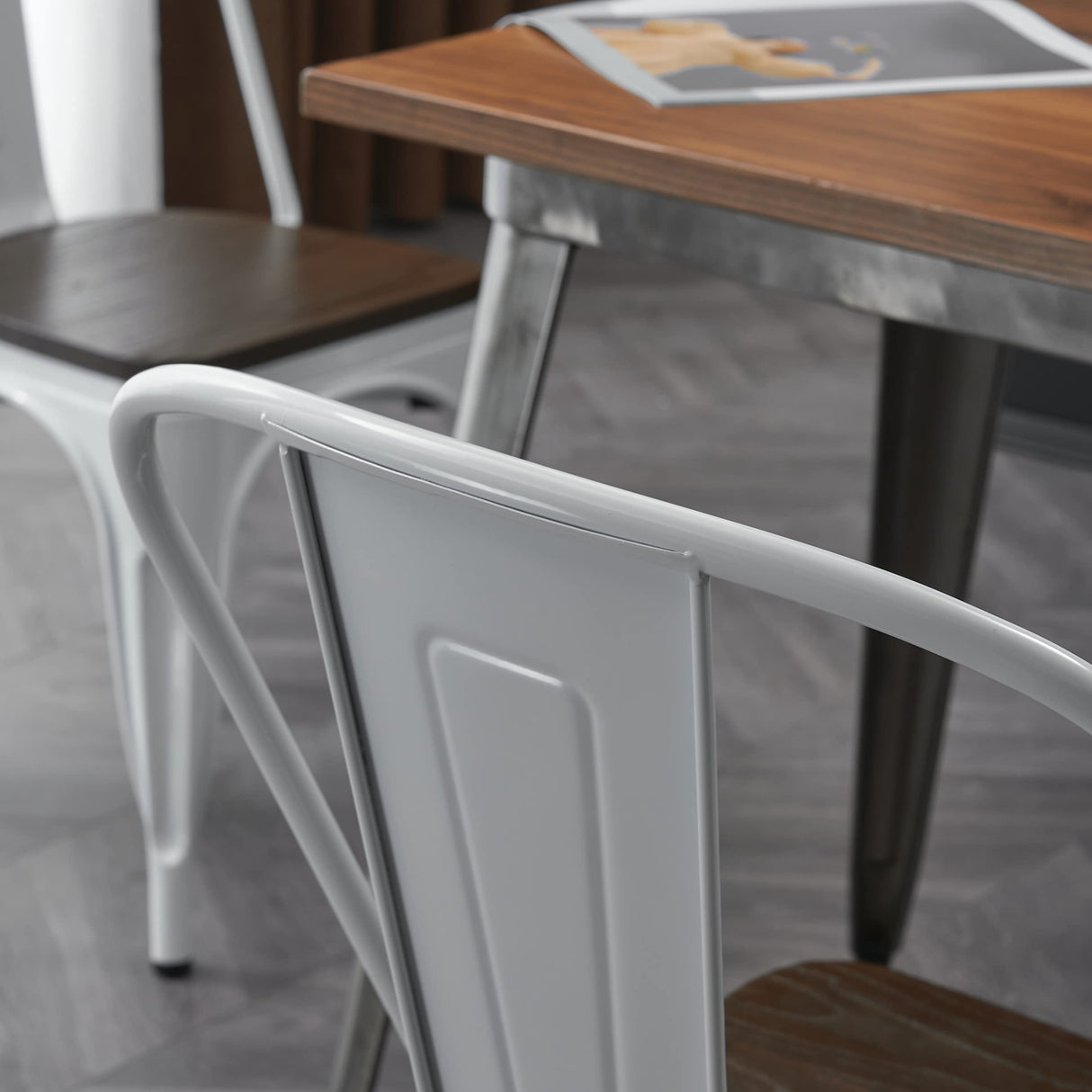 Nazhura Metal Dining Chair Farmhouse Tolix Style for Kitchen Dining Room Café Restaurant Bistro Patio, 18 Inch, Stackable, Waterproof Indoor/Outdoor (Sets of 4) (White with Wood Padding) Nazhura