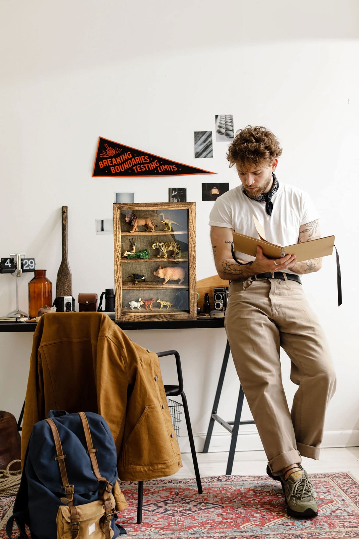 WANLIAN Large Shadow Box with Shelves, 11x16 Wooden Shadow Box Display Cabinet with Acrylic Window, 3 Removable Shelves and Linen Back, for Displaying Photo Souvenir Collection(Carbonized) WANLIAN