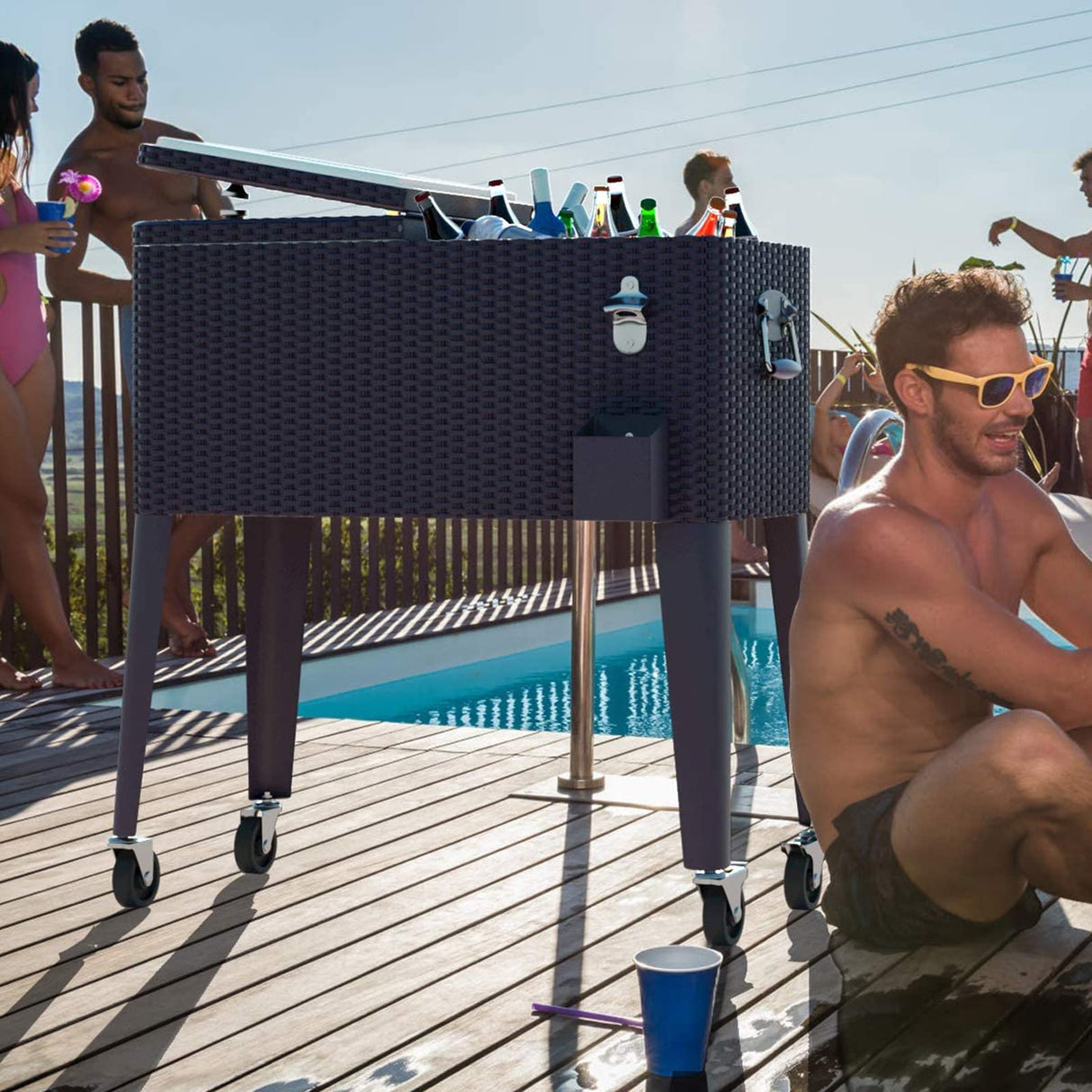 Giantex 80 Quart Rattan Rolling Cooler Cart Outdoor Patio Portable Party Drink Beverage Bar Cold Beach Chest Cart on Wheels, Brown Wicker, 32.7''(L) X18.9''(W) X43.3''(H) Giantex