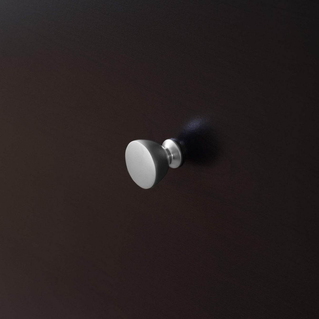 South Shore Vito Collection 5-Drawer Dresser, Chocolate with Matte Nickel Handles South Shore