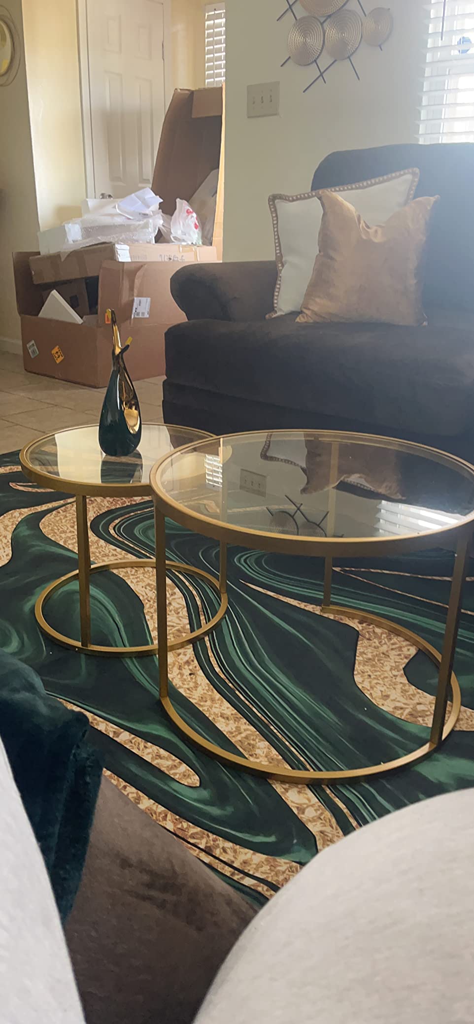 Round Nesting Coffee Table Gold Set of 2 for Living Room, Modern Side Tables with Sturdy Metal Frame and Tempered Glass.Minimalist End Table,Cocktail Table for Dining Room,Home Decor MAIKAILUN