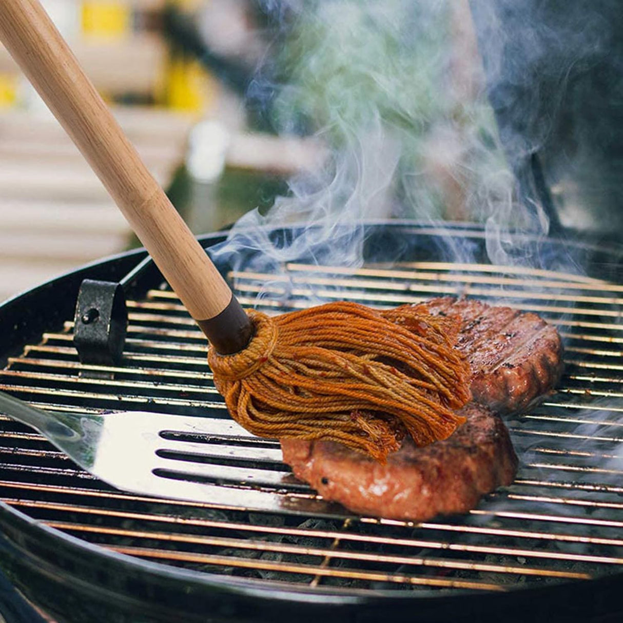 2 Pack Grilling Basting Mop, Large BBQ Mop Brushes with Wooden Long Handle and 6 Extra Replacements for Grill Barbecue Smoking Steak, 19.2+18 Inch, Kitchen Tools YJLMTCF