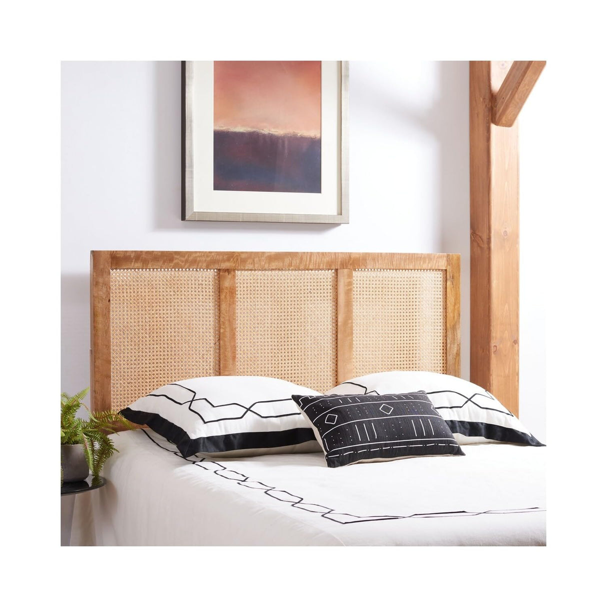 SAFAVIEH Home Collection Vienna Natural Cane Twin Headboard Platform, Single SAFAVIEH