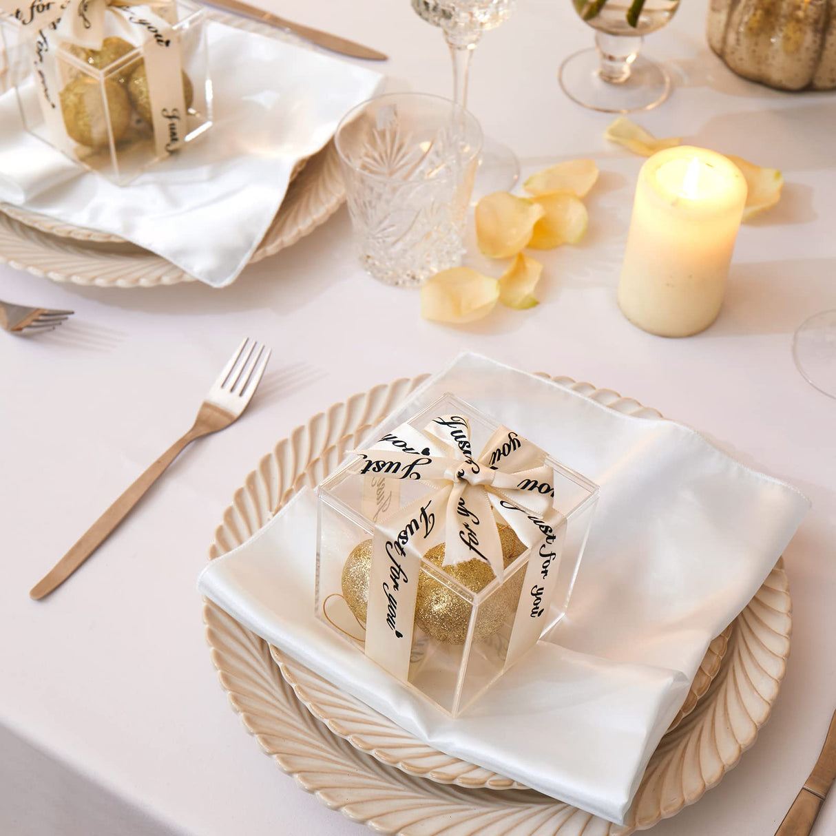 Cobedzy 12 Pack Satin Table Cloth Napkins, 17x17 Inch White Silky Wedding Napkins Cloth Washable, Luxury Dining Table Cloth Napkins Set for Birthday Holiday Party Dinner Restaurant Cobedzy