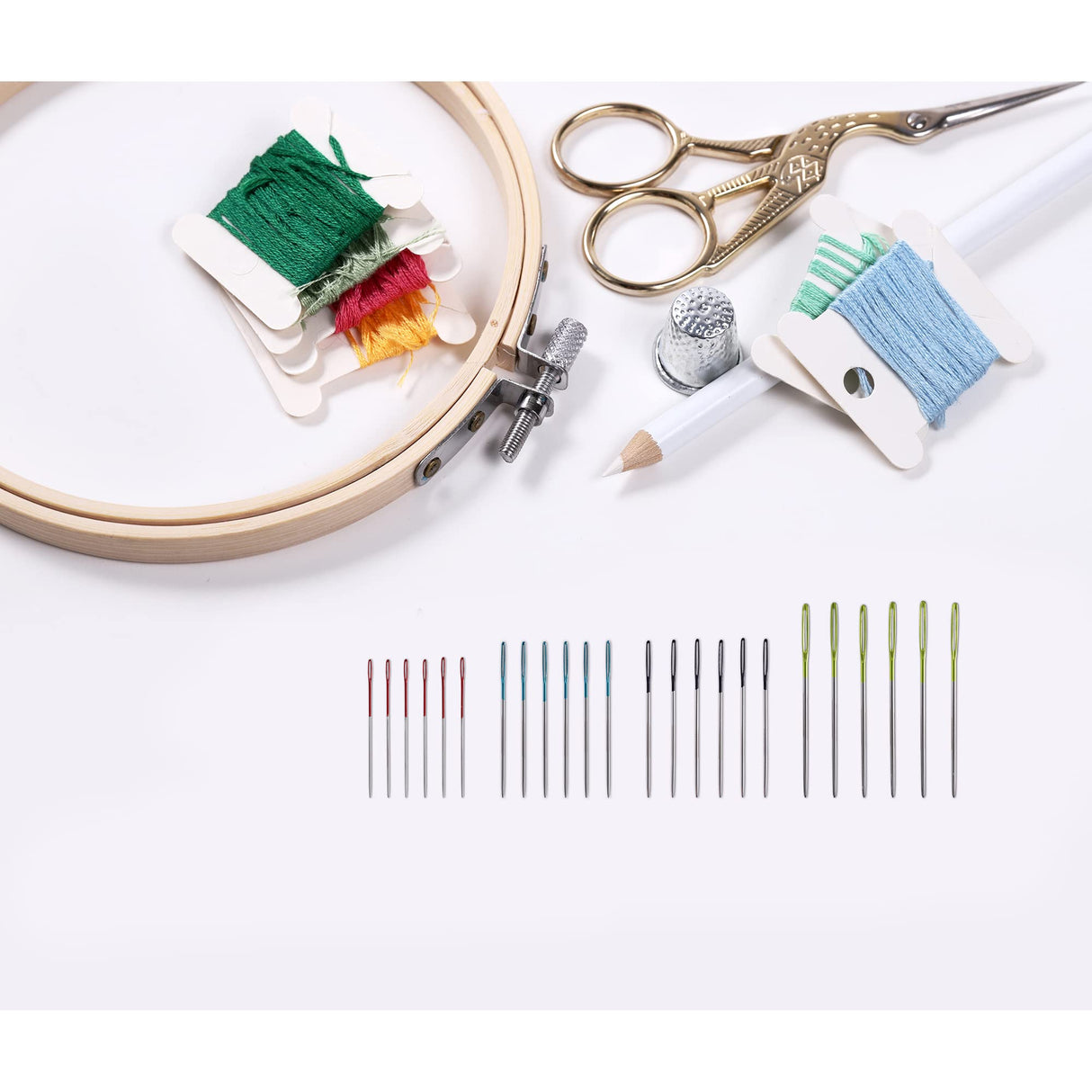 SINGER Tapestry Needles in Dial Compact, Assorted Sized Sewing Needles, Sizes 22, 24, 26, 28, Set of 24 SINGER