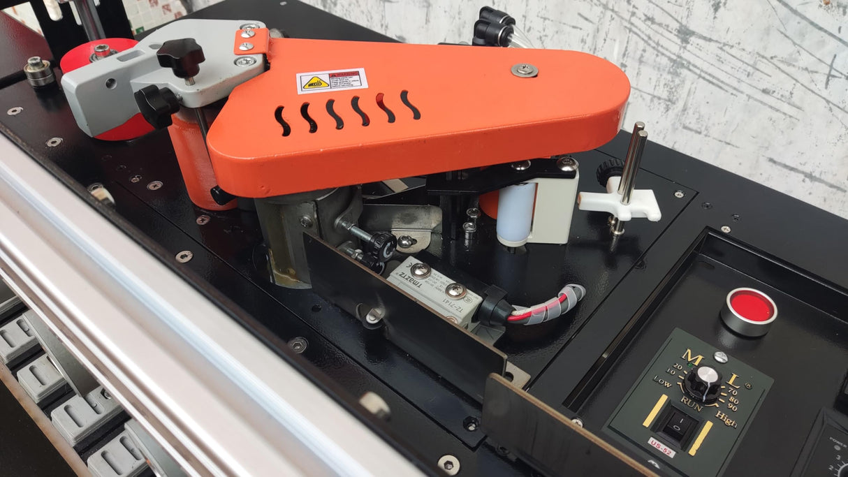 YUCHENGTECH Automatic Edge Bander Banding Machine Lightweight Edge Banding Machine Woodworking Sealing Trimming Edge Bander Double Sided Gluing Automatic Feed/Break Belt Straight JBT190 (220, Volts) YUCHENGTECH