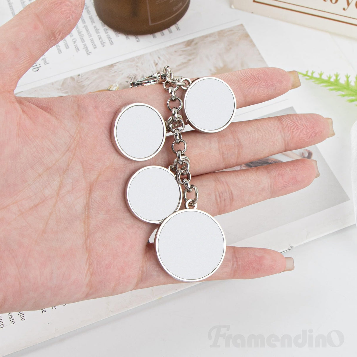 Framendino, Sublimation Blanks Metal Photo Keychains With 5 Pieces Round Heat Transfer Press Personalized Picture Key Rings Custom Keychain Customized DIY Craft Framendino