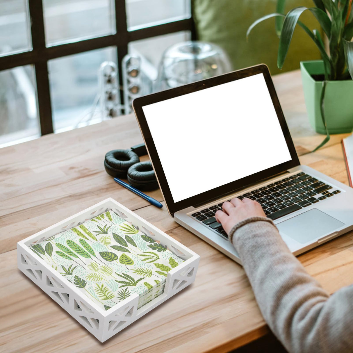 Wooden Napkin Holder for Table Kitchen Decor Countertop Paper Bathroom Towel Holder Farmhouse Cocktail Napkins Tray Wood Napkins Dispenser Basket Square Dinner Napkin Holders Caddy Renawe