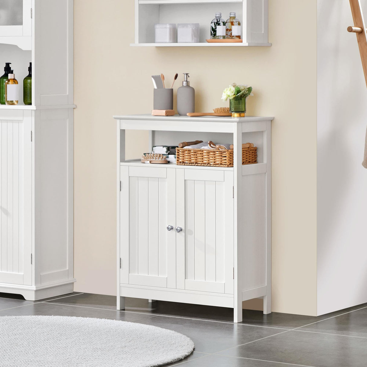 Yaheetech Bathroom Floor Storage Cabinet, Wooden Free Standing Storage Organizer with 2 Doors & Adjustable Shelves, for Living Room Hallway, White Yaheetech