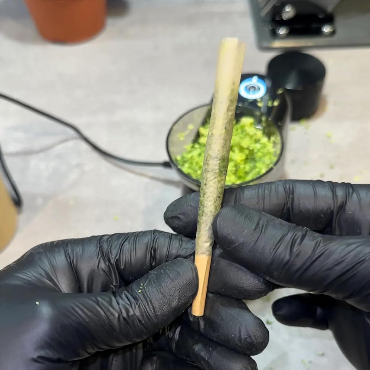 SINBAISHUNYYT The Za Machine, Lorivu Automatic Roller, Electric Pre Roll Machine, Electric Joint Weed Roller, Automatic Cone Loader Filler(Gold) SINBAISHUNYYT