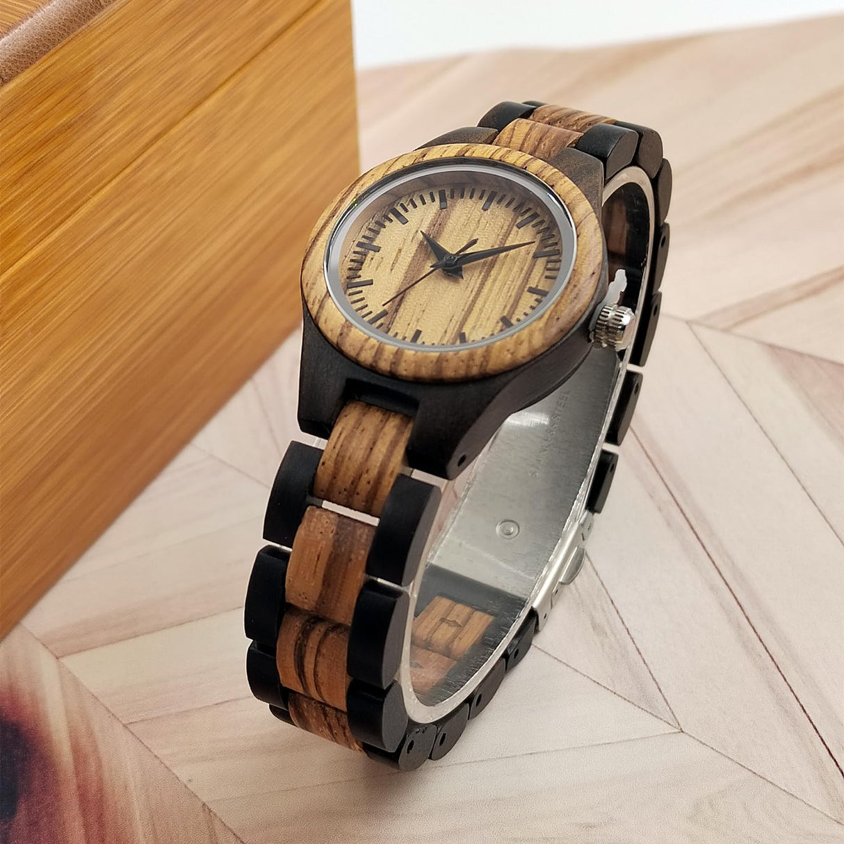 MISHIKG Women's Wooden Watch Lightweight Analog Handmade Quartz Wood Watches Brown Dial Adjusted Band with Extra Links MISHIKG