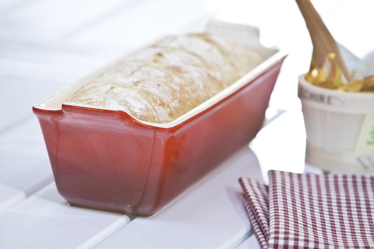 Le Creuset Stoneware Heritage Loaf Pan, 9" x 5" x 3" (1.5 qt.), Cerise Le Creuset