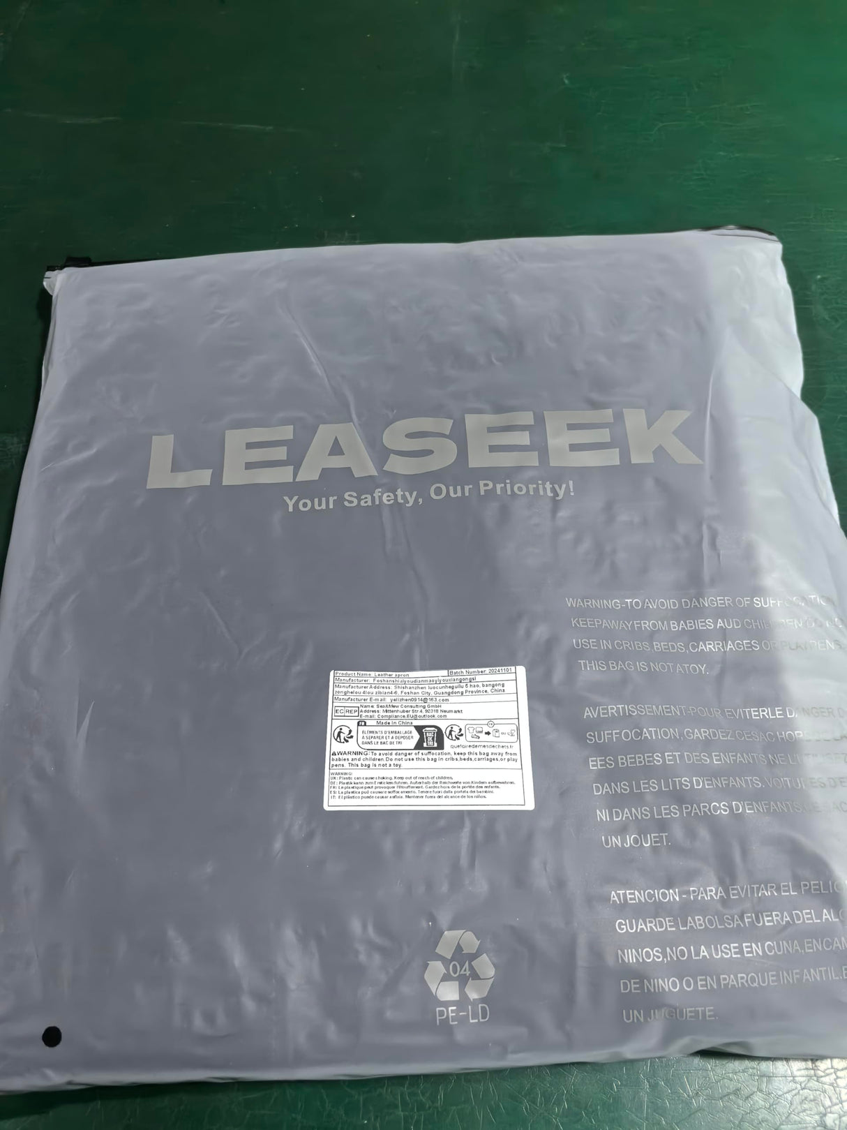 LeaSeek Leather Welding Apron,Heat & Flame-Resistant Heavy Duty Work Apron with 6 Pockets,Woodworking Shop Apron LeaSeek