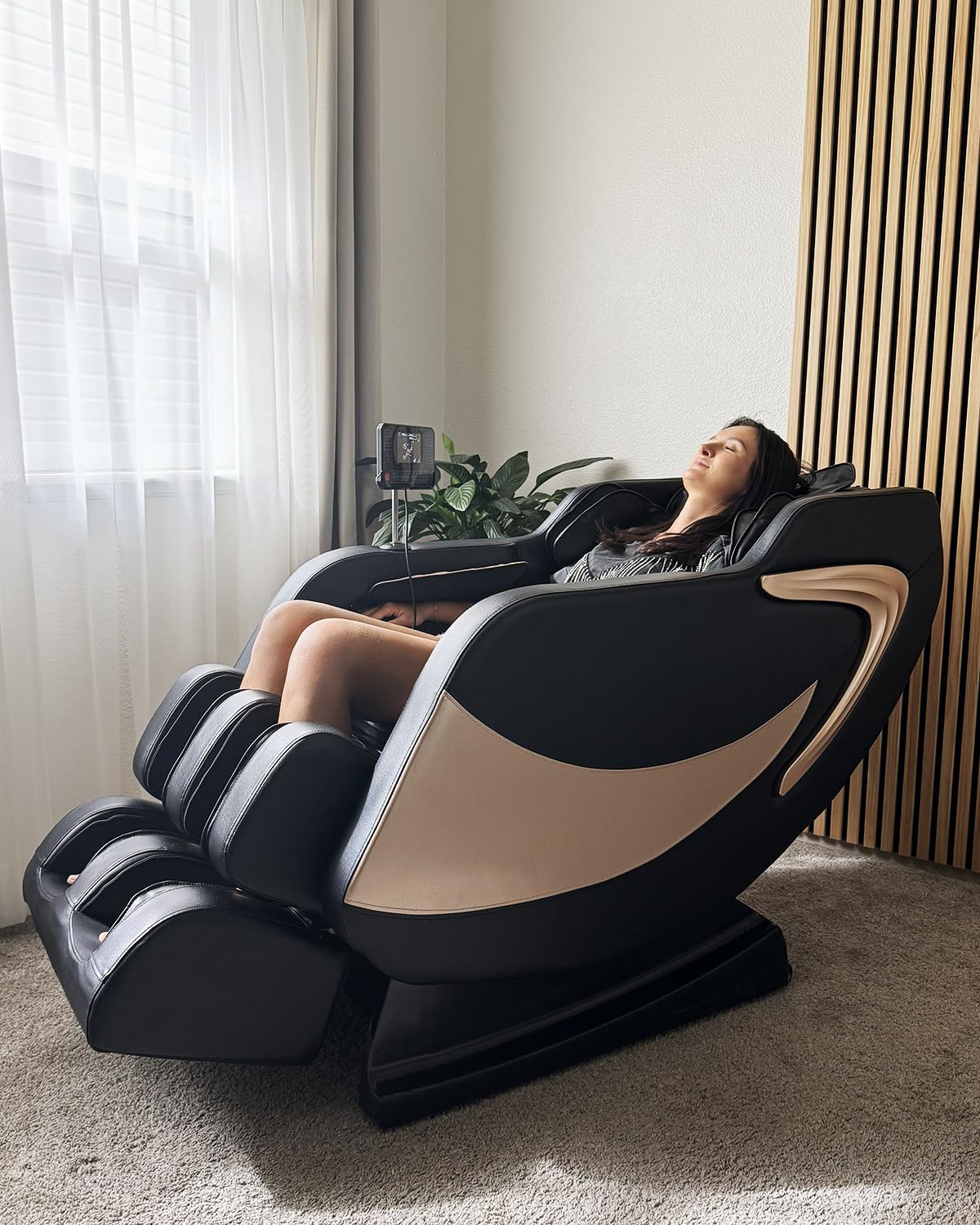 Artist hand Massage Chair Full Body, Zero Gravity Massage Chair Shiatsu Massage Recliner with 5 Auto Modes, Back & Upper Legs Heating, Built-in Speakers, Calfrest Extension, Airbags, Foot Rollers Artist hand