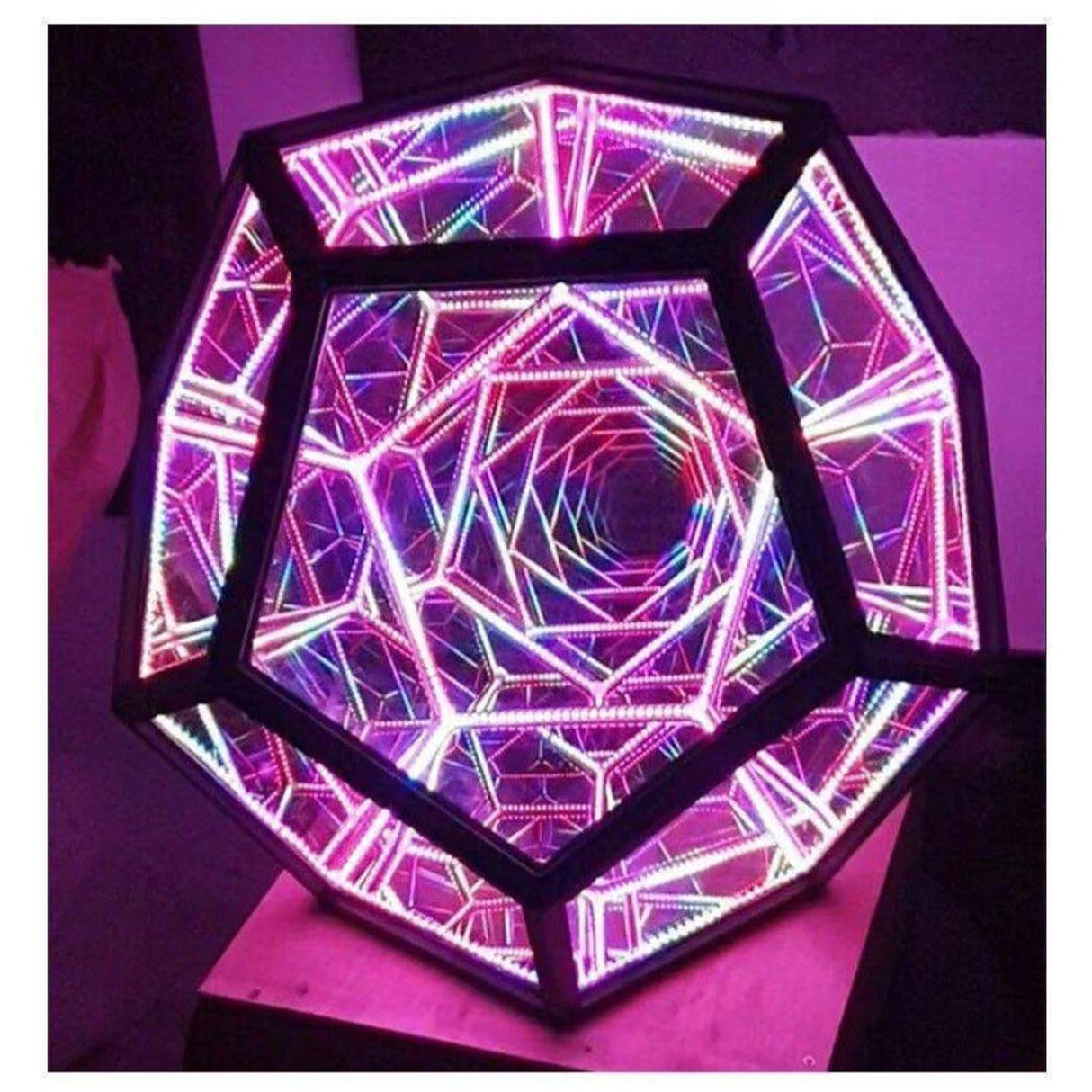Bobbird Infinity Dodecahedron Creative Cool Infinity Dodecahedron Night Light Furniture Decoration Table Lamp, Party Atmosphere Light, Spiral Space LED Dimmable Light Bobbird