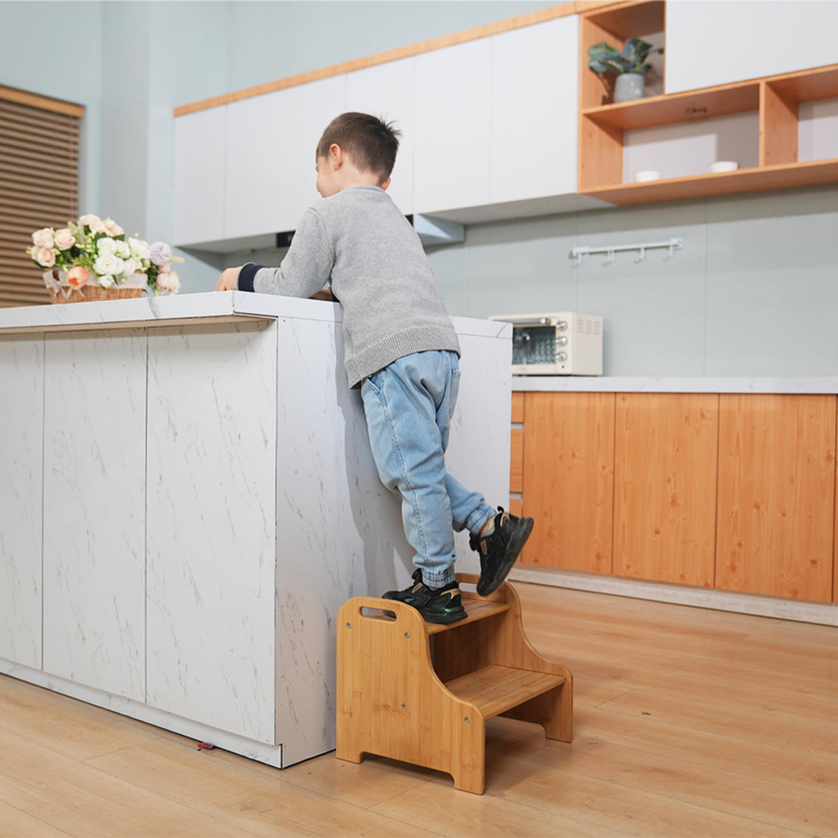 VaeFae Bamboo 2 Step Stool with Non-Slip Step Treads and 2 Cutout Handles VaeFae