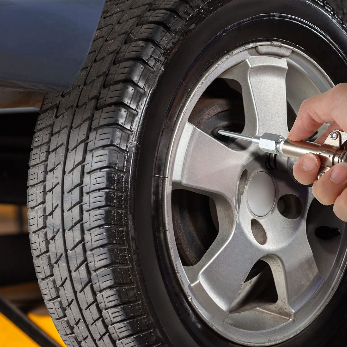 Grease Needle Nozzle, Needle Nose Grease Dispenser, Grease Gun Fittings and Gun Tips, Narrow Needle Greaser Adapter with 1/8 Inch NPT Threads (1 Pack) Gulfmew