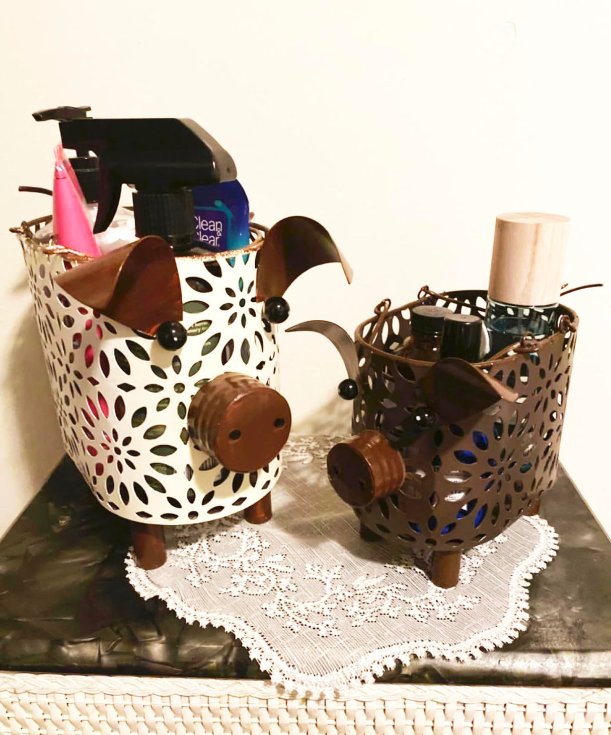 Farmhouse Metal Small Storage Basket Set For Kitchen or Bathroom Pig Decor, 2 Count Stackable Small Basket with Handle GIFTME 5