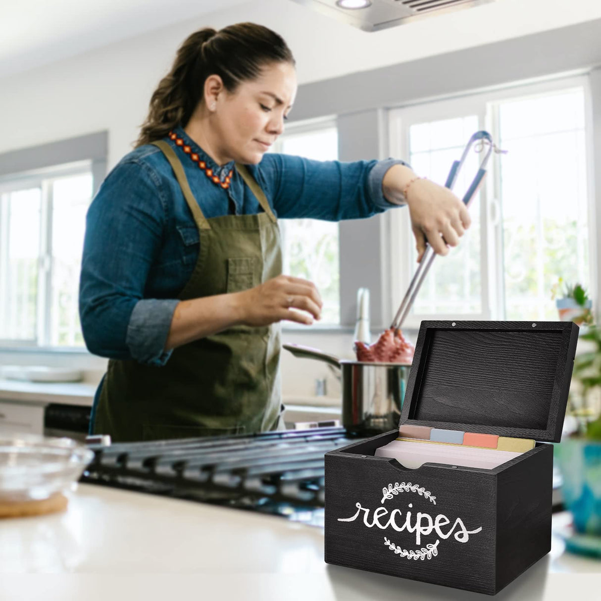 Recipe Cards and Box Set, Wood Recipe Card Box, Farmhouse Recipe Organizer for Kitchen Counter, Rustic Recipe Holder with 4x6 Inches Recipe Cards, Great Gift for Grandma Mom Women Recipe Lovers MISTOD