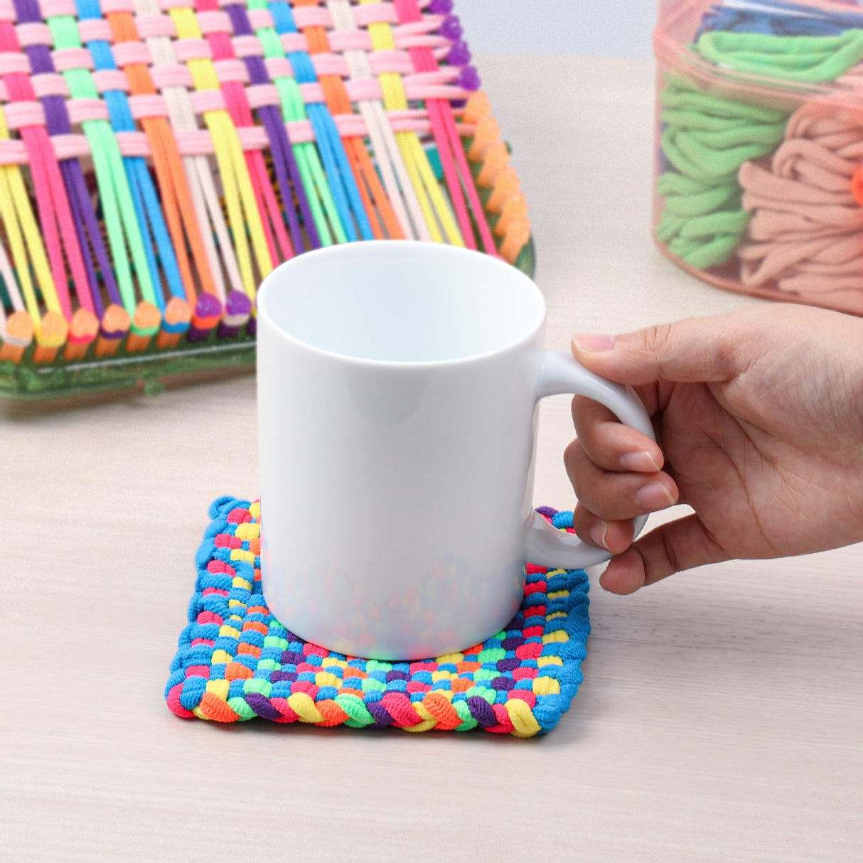 FUNiOi Weaving Loom Kit Toys for Kids, DIY Crafts Projects of 6 Potholders and 10 Friendship Bracelets, 2-in-1 Square Buildable Loom Knitting Kits, Gift Ideas for Girls 6-12 Years Old FUNiOi