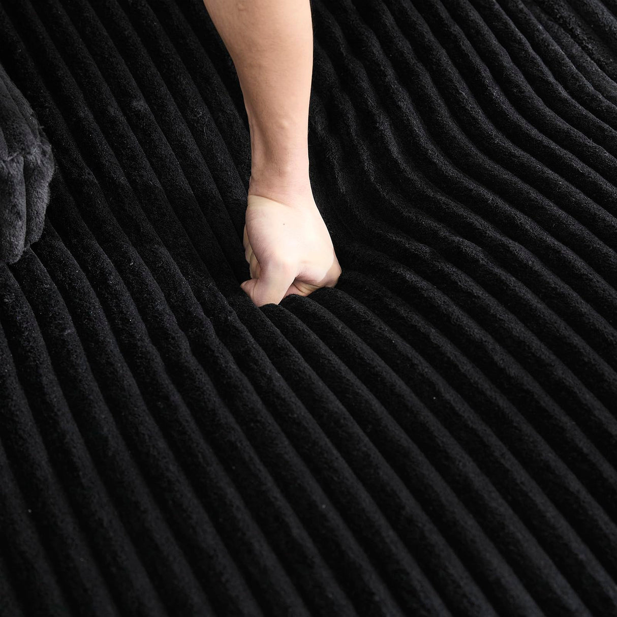 114.2” W Corduroy Sectional Sofa for Living Room, U-Shaped Couch with Double Chaises and Comfortable Backrest, Modern 4-Seater Deep Cloud Sofa (Black) LUCKHAO