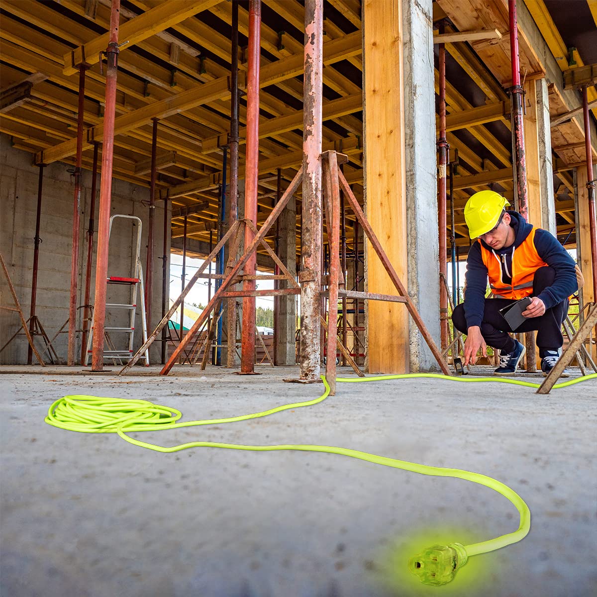 Flexzilla Pro Extension Cord, 12/3 AWG SJTW, 100 ft., Lighted Plug, Indoor/Outdoor, ZillaGreen - FZ512835 Flexzilla