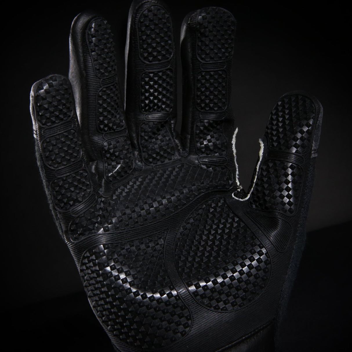 Ironclad HEATWORX HEAVY DUTY; Heat Resistant Gloves, Silicone-Palm, Rated up to 600°F (315 °C) Kevlar-Liner and Shell, (1 Pair), Black Ironclad