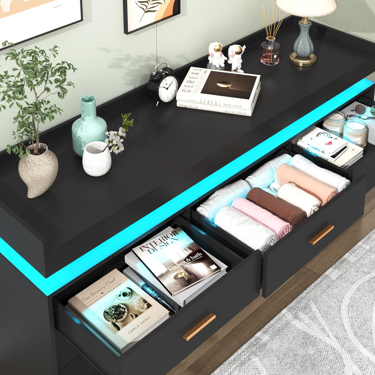 Hlivelood 9 Drawer Dresser with LED Light, Modern Chest of Drawers for Closet, Wide Drawer Organizer Cabinet for Bedroom, Living Room, Entryway, Hallway(9 Drawer Black) Hlivelood