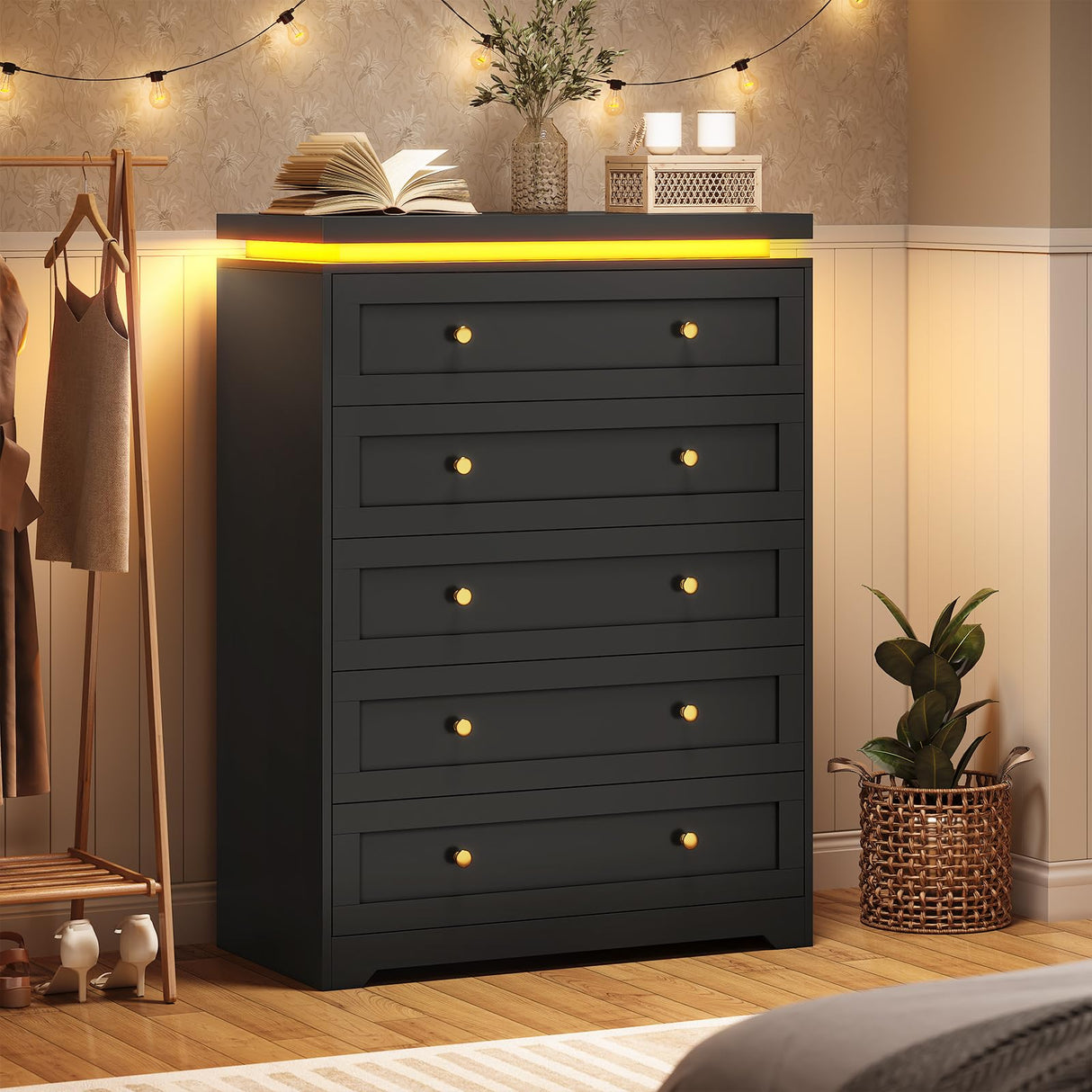 AOGLLATI Black Dresser for Bedroom,5 Drawer Dresser with Led Lights,Modern Led Tall Bedroom Dresser with Top Floating Design for Bedroom Hallway,Black AOGLLATI