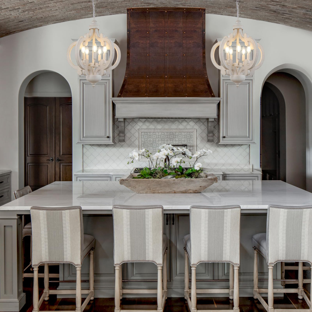 LynPon White French Country Chandelier, 5 Lights Distressed Wood Farmhouse Chandeliers Kitchen Light Fixtures, 17" Antique Hanging Pendant Light for Bedroom Foyer Entryway Hallway Staircase LynPon