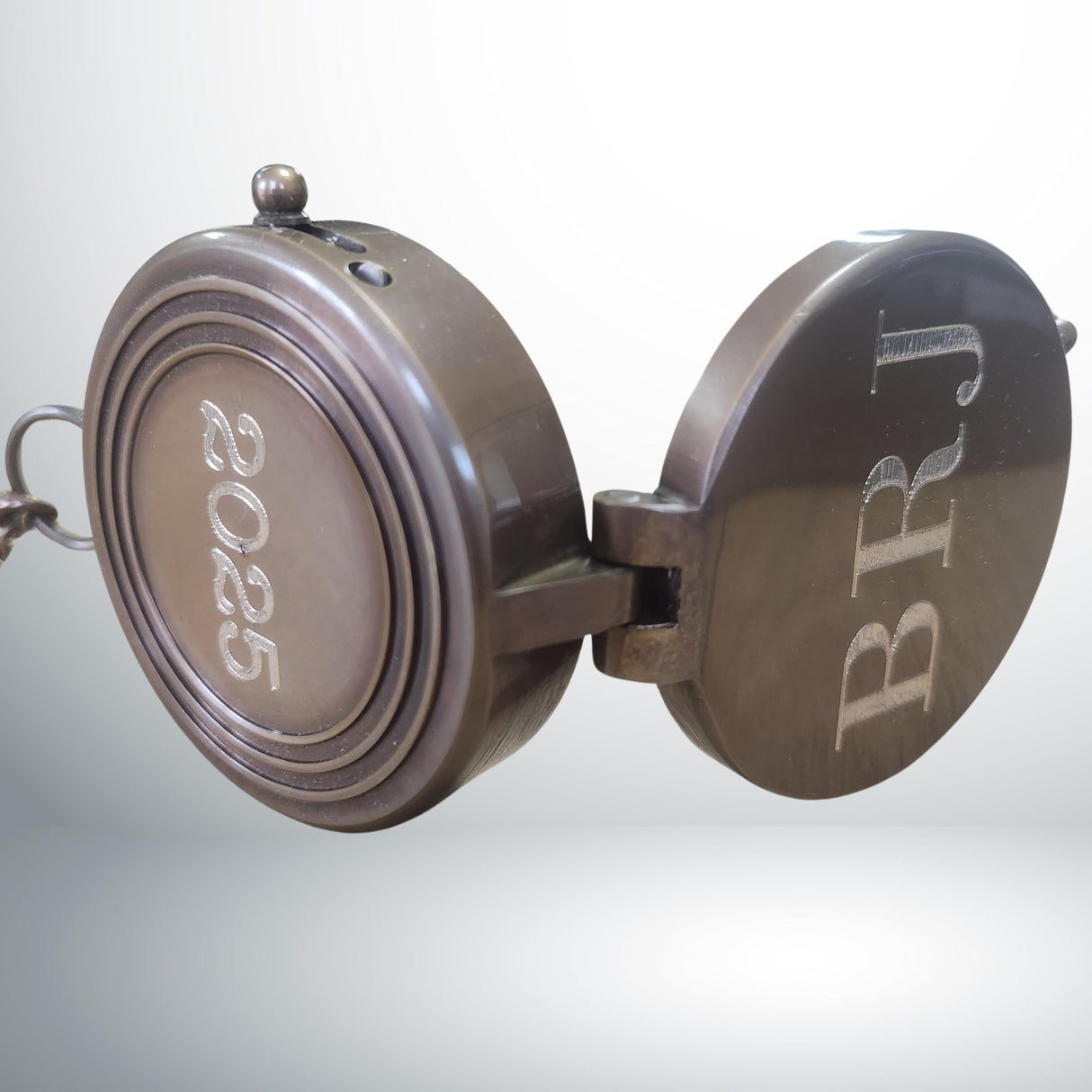 SFdizayn Personalized Compass Gift for Men - Custom Engraved Working Brass Pocket Compass - Customized Anniversary Gifts for Him, Husband, Boyfriend & Dad - Engravable, Functional and Handmade SFdizayn