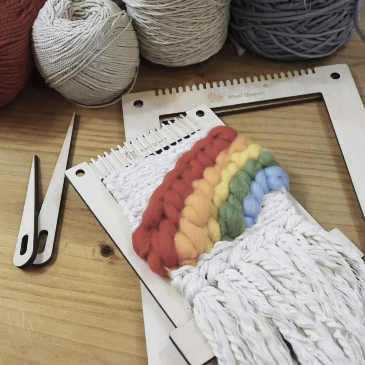 Hand U Journey Rectangle Weaving Loom Kit 7.9''x11.8'' and 5.3''x7.8'', 2 Set with Weaving Tools and 16 Pages Instruction Book-Size M Wool Queen