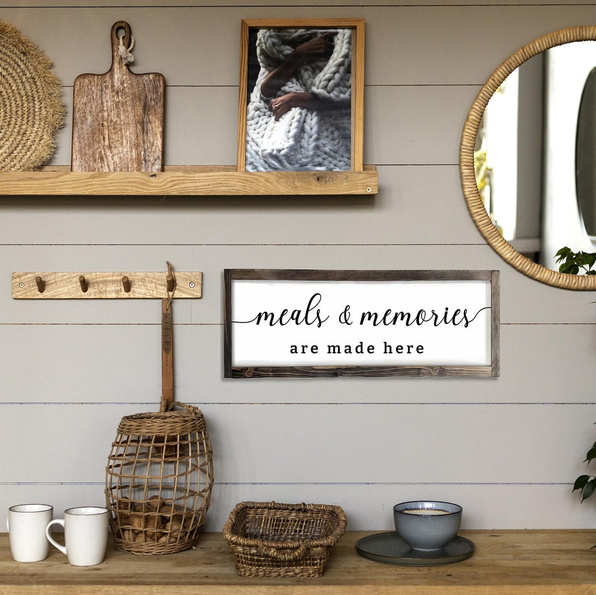 Dazingart Farmhouse Kitchen Wall Decor,Meals and Memories Are Made Here Sign, Rustic Wood Kitchen Signs Dinning Room Wall Decor (Meal) Dazingart