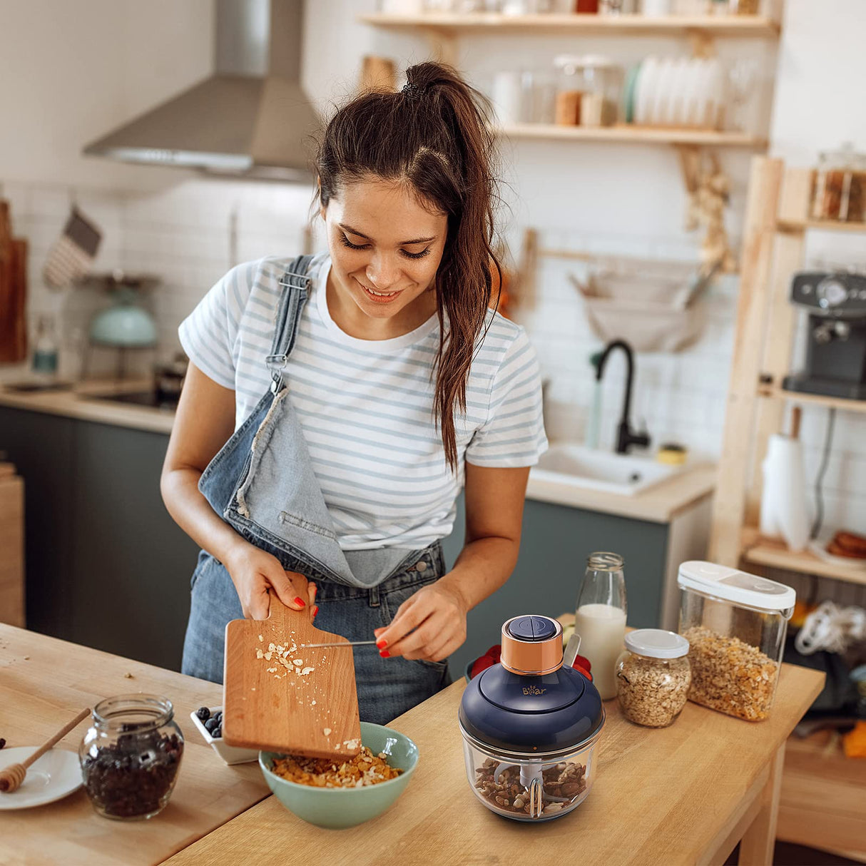 Bear Food Processor, Electric Food Chopper with 2 Glass Bowls (8 Cup+2.5 Cup), 400W Power Grinder with 2 Sets Stainless Steel Blades, 2 Speed for Meat, Vegetables, and Baby Food Bar