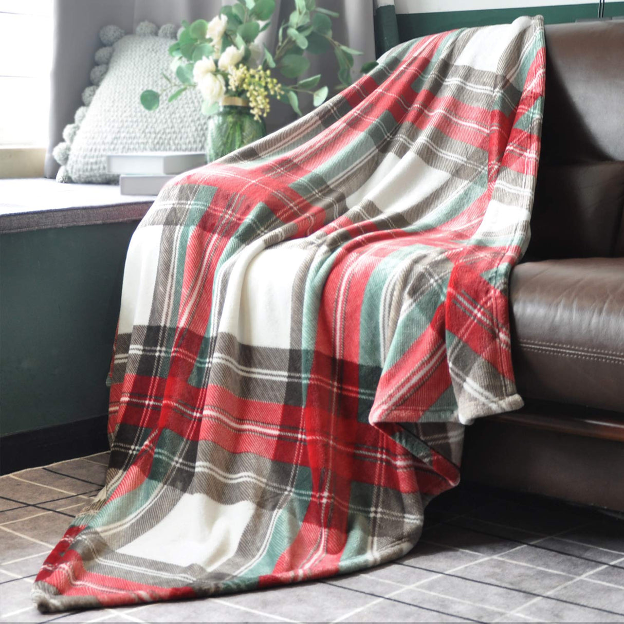 HOMRITAR Ultra Soft Throw Blanket with Plaid, Cozy Flannel Fleece Luxury Blanket for Bed, Sofa and Couch (50 x 60 inch, Red) HOMRITAR