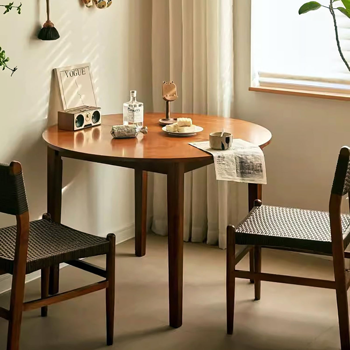 Lebolna Rubber Wood Dining Table,Creative Expandable,Round to Oval Dining Table for 2,4,6,8,10,Mid-Century Modern Solid Wood Kitchen Dining Room Table,Without Chairs(35.4"-51.1", Walnut) Lebolna