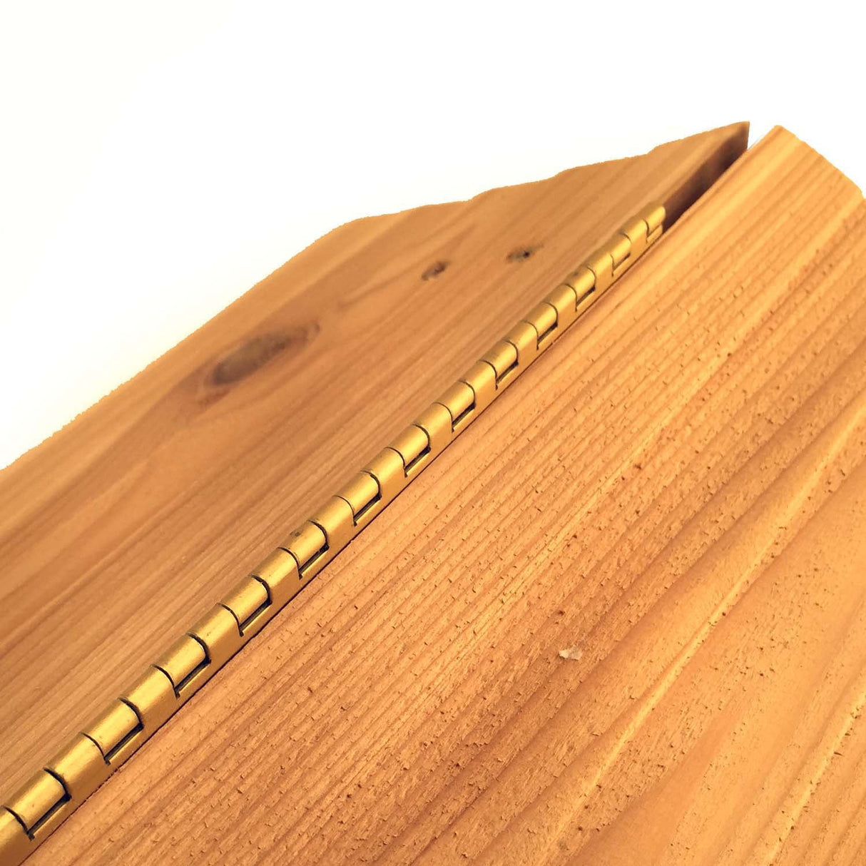 Woodlink PRO4 Premier Cedar Bird Feeder, Brown Woodlink