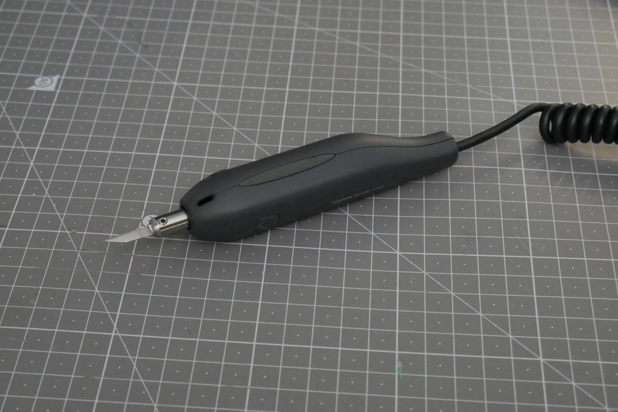Second generation of ultrasonic cutter CtrlAX CtrlAX
