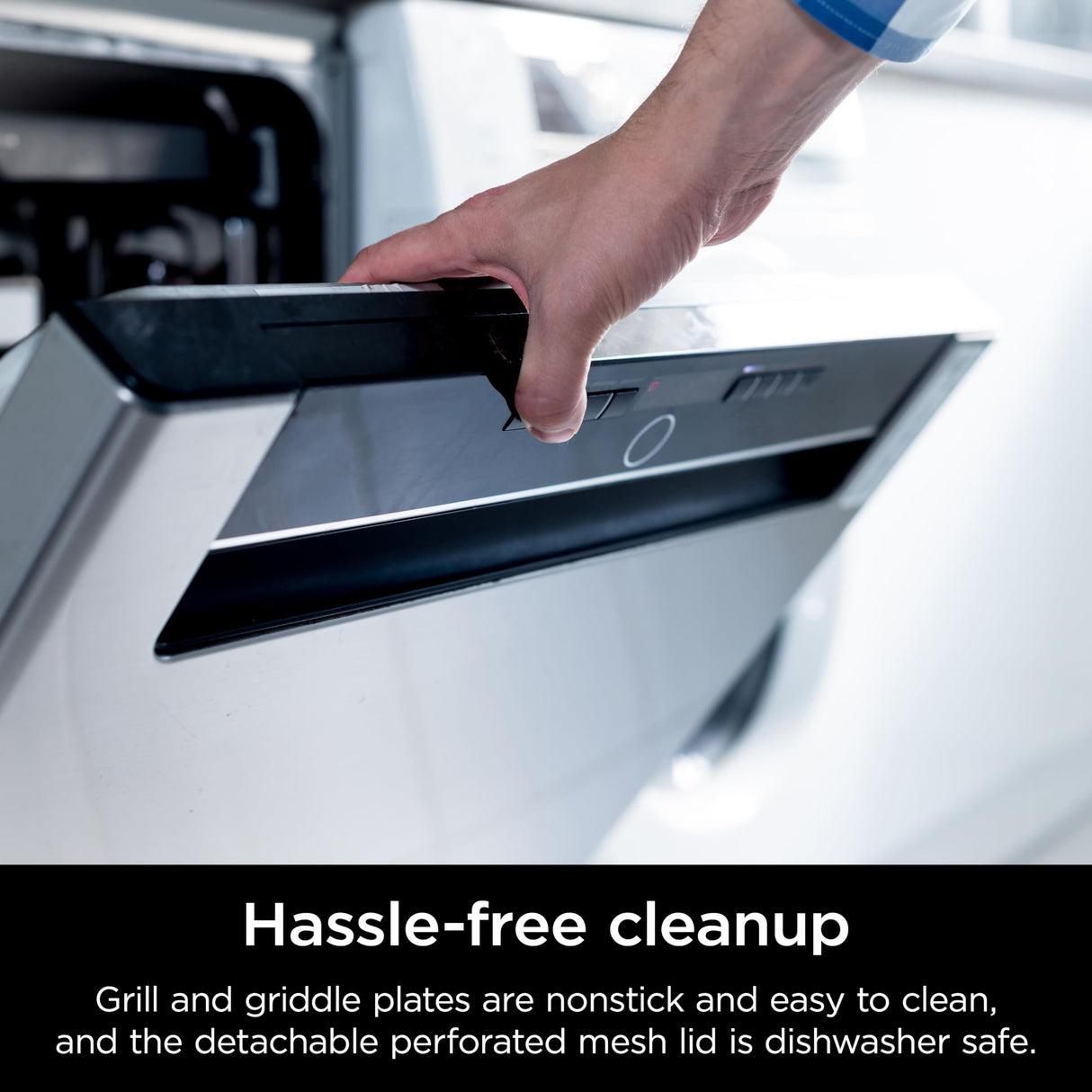 Ninja Griddle and Indoor Grill, 14’’, Electric Grill, For Steak, Burgers, Salmon, Veggies, and More, Pancake Griddle, Nonstick, Dishwasher Safe, 500F, Even Cooking, Silver, GR101 Ninja